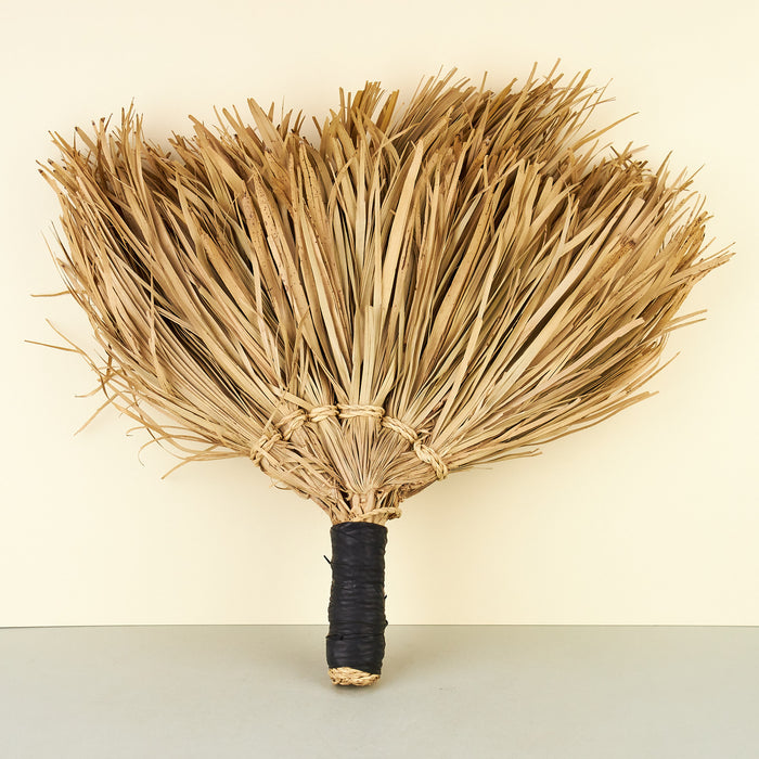 Moroccan Decorative Straw Brush - Black Handle