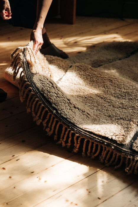 Moroccan Hand-Knotted Beni Mrirt Rug 1029 // 230 x 164cm