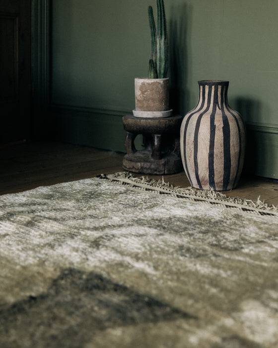 Moroccan Vintage Hand-Knotted Taznakht Rug 1032 // 300 x 208cm