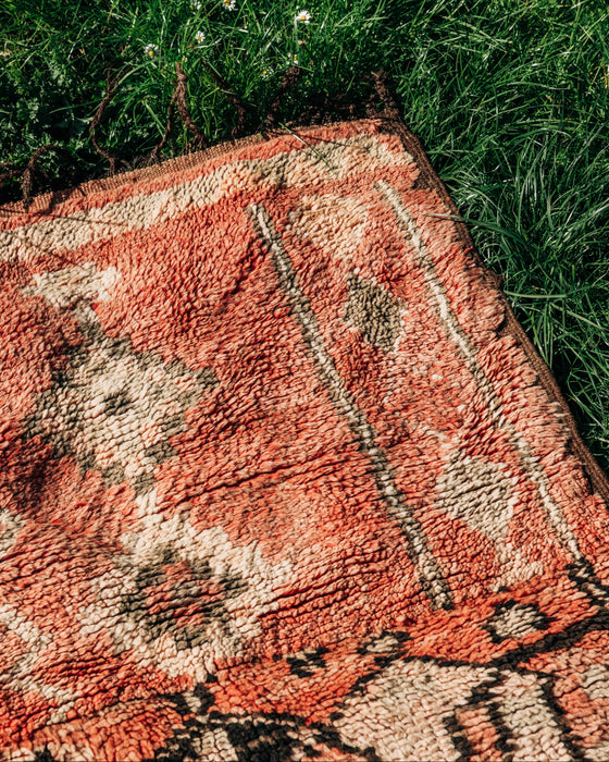Moroccan Vintage Hand-Knotted Boujad Rug 1040 // 236 x 155cm