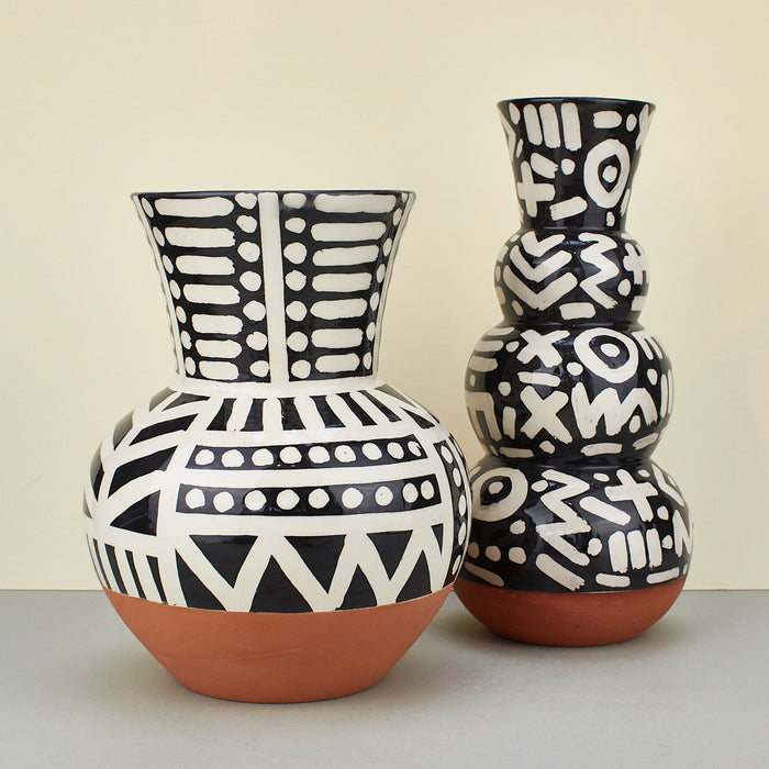 two Wide terracotta hand-painted Bogolan vase in black and white designs