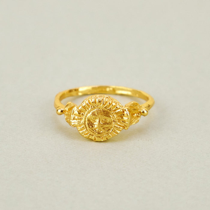 Personalized Bright Sun Gold Ring |