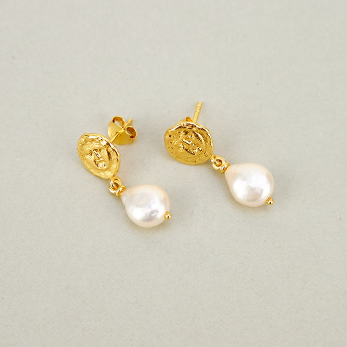 Pandaia Earrings with Pearl
