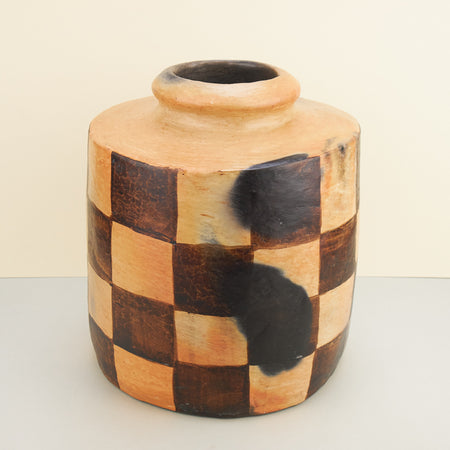 ceramic Hand-made vases in natural glaze with chequered pattern